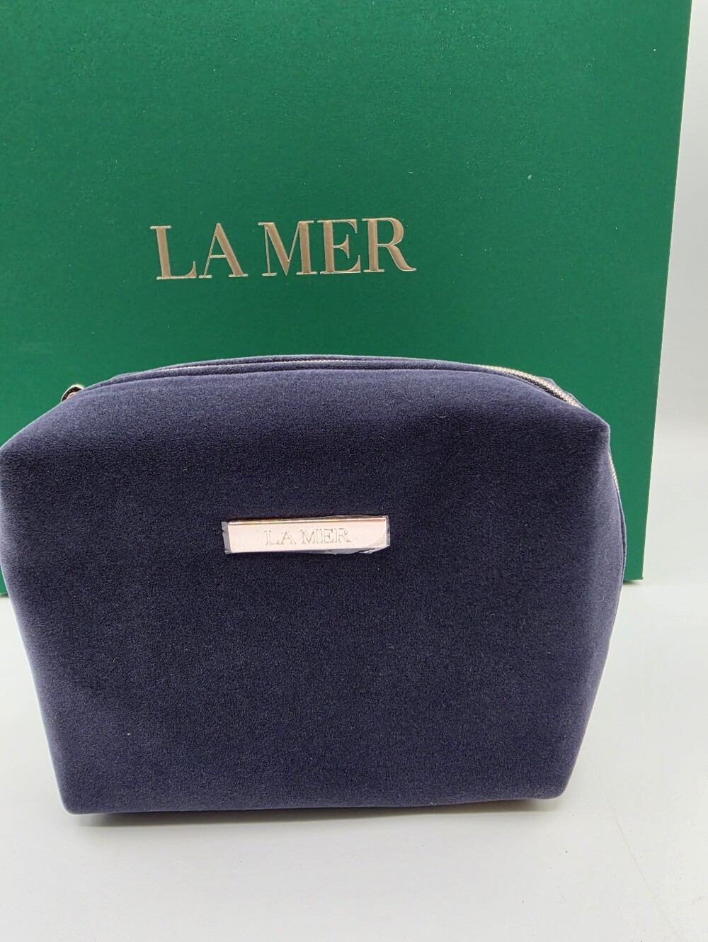 La Mer Velvet-like Cosmetic Case NEW
